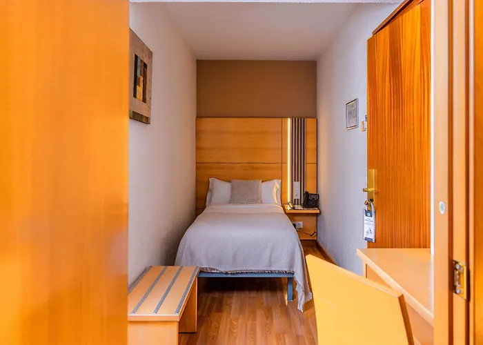 Hotell Serrano Córdoba