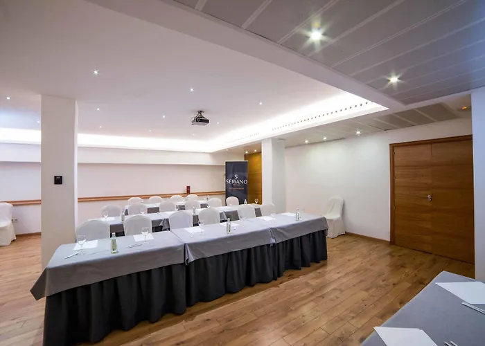 Hotell Serrano Córdoba