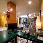 Otel Serrano 2*