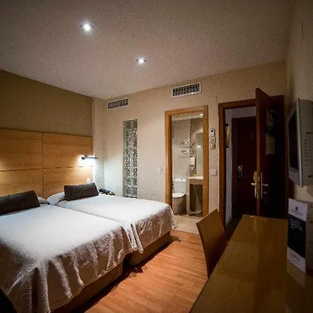 Hotel Serrano Cordova