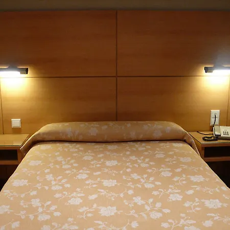 Otel Serrano