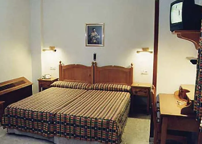 Serrano Отель 2*