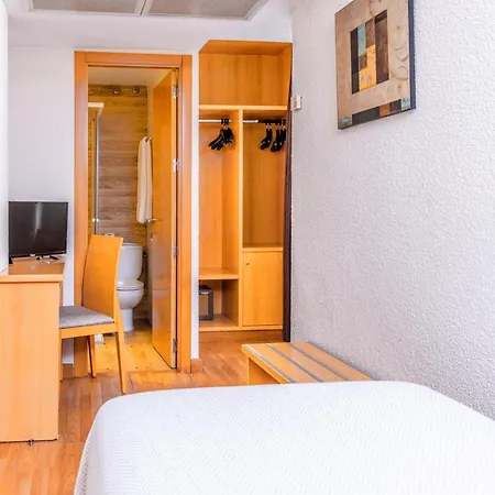 Serrano Hotel 2*