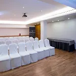 Serrano Hotel 2*